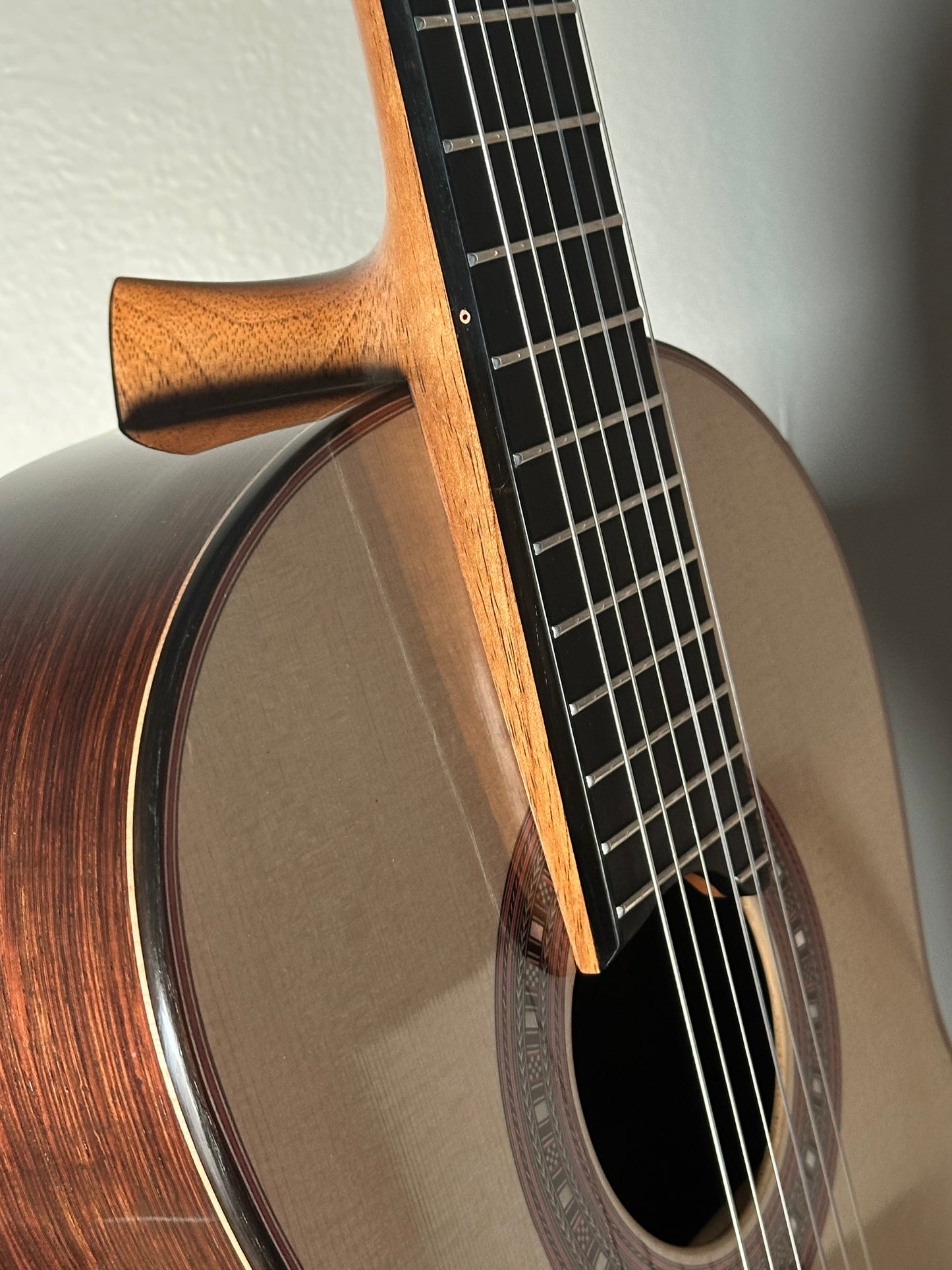 Saers M900 Cocobolo Double Top Classical Guitar (used) very good condition